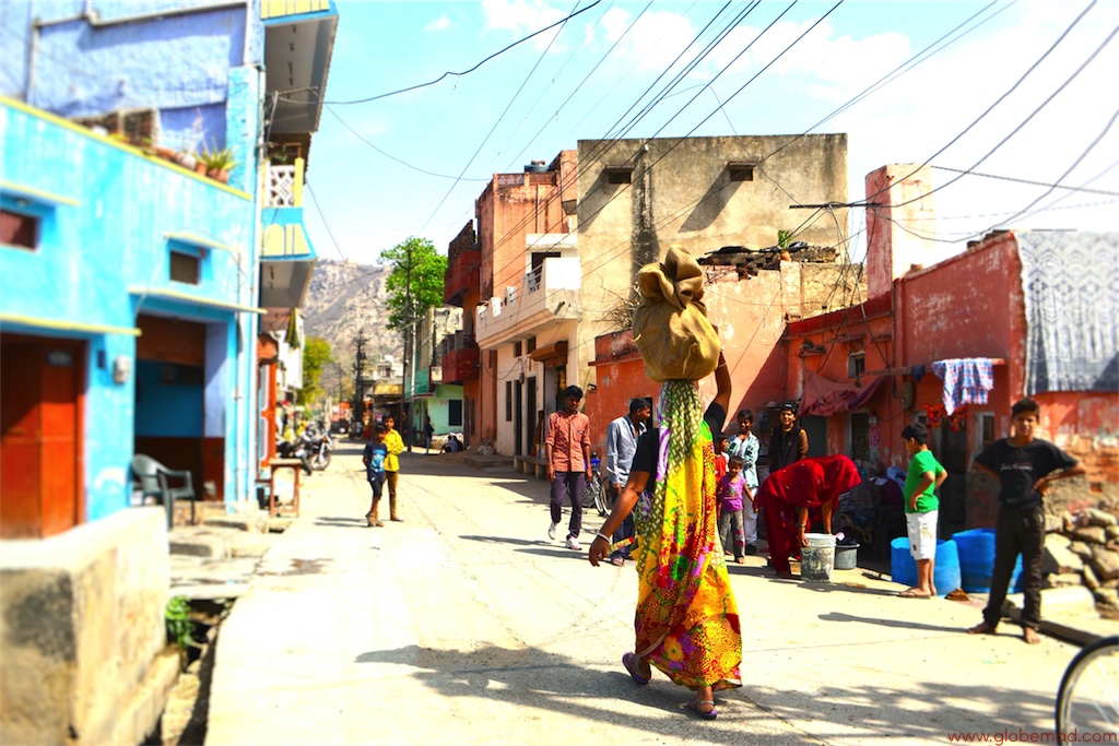 colourful lady mysterious untravelled town in India globemad travel blog