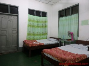 Budget guest house in Hpa An Myanmar, cheap accommodation Globemad