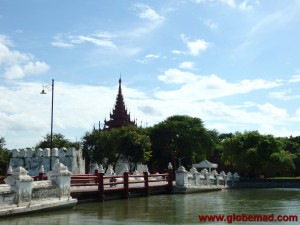 Budget guest house in Mandalay Myanmar, cheap accommodation Globemad