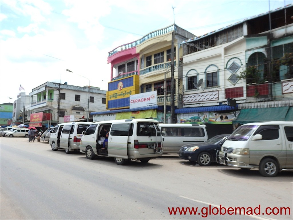 Bus Myawaddy Hpa An Yangon Myanmar Burma