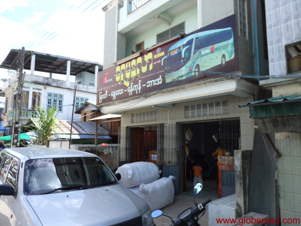 Bus Myawaddy Hpa An Yangon Myanmar Burma