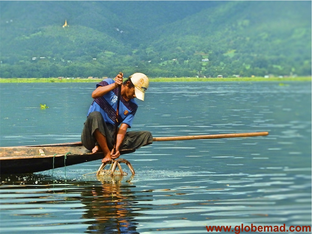 Myanmar Inle lake travel floating village fishermen people travel photography ideas guide