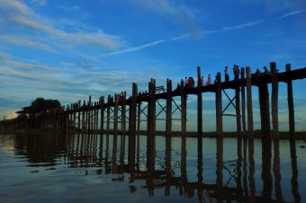 How to get to U Bein bridge in Mandalay Myanmar