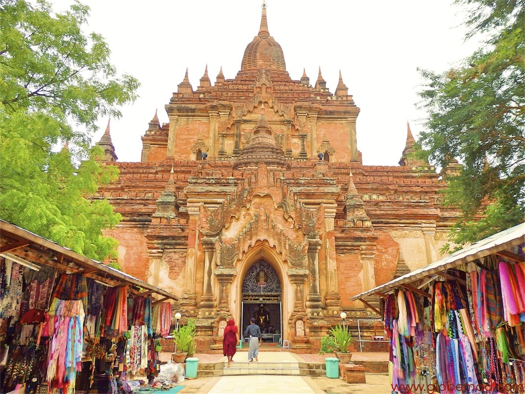 Travel guide inspiration photography ideas Bagan Myanmar culture globemad photos 