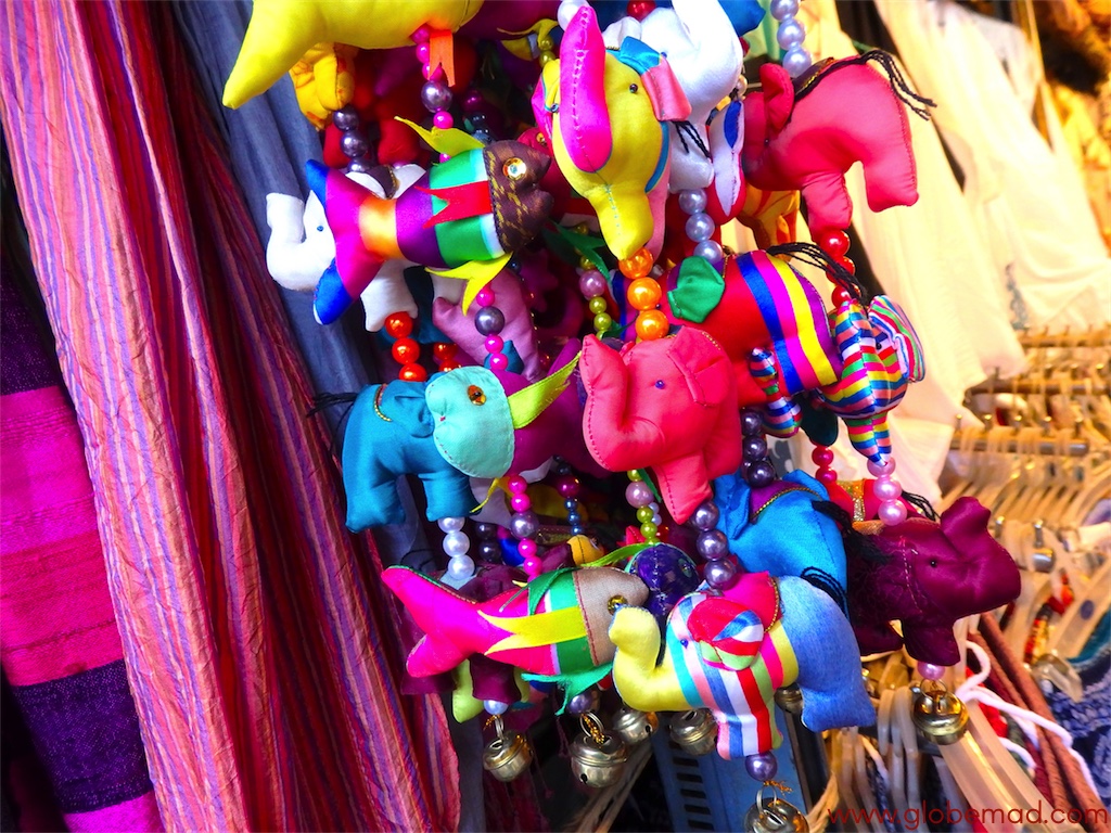 Travel inspiration photos for backpacking in Cambbodia Globemad blogger photographs colourful market siem reap