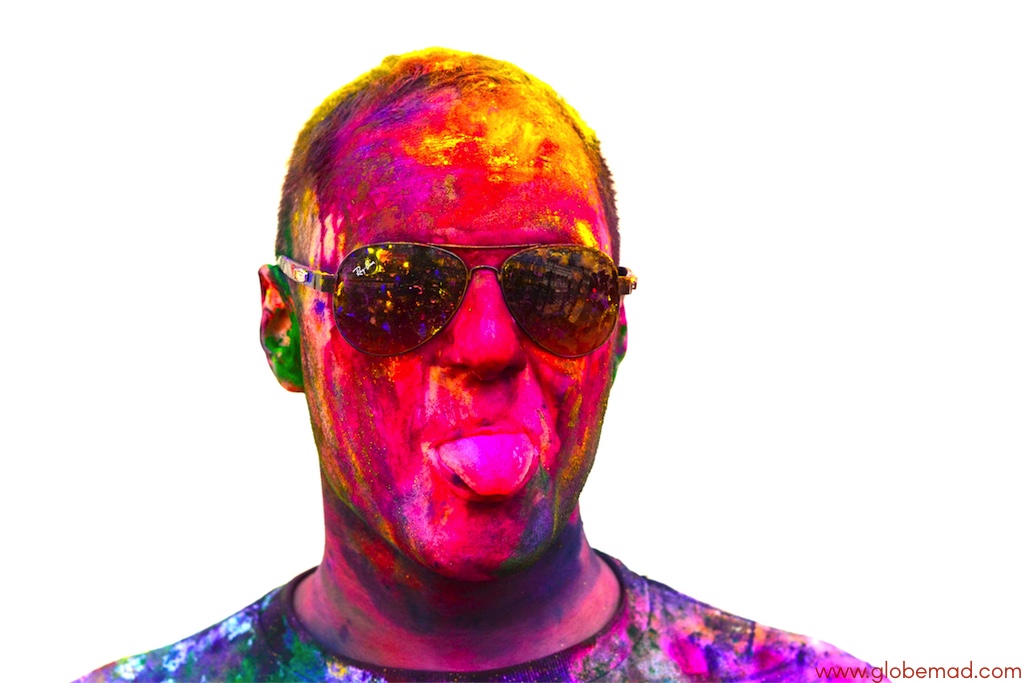 Holi festival photo ideas India photgraphy celebrate like a local backpacking in India Globmad Blog pete tryon