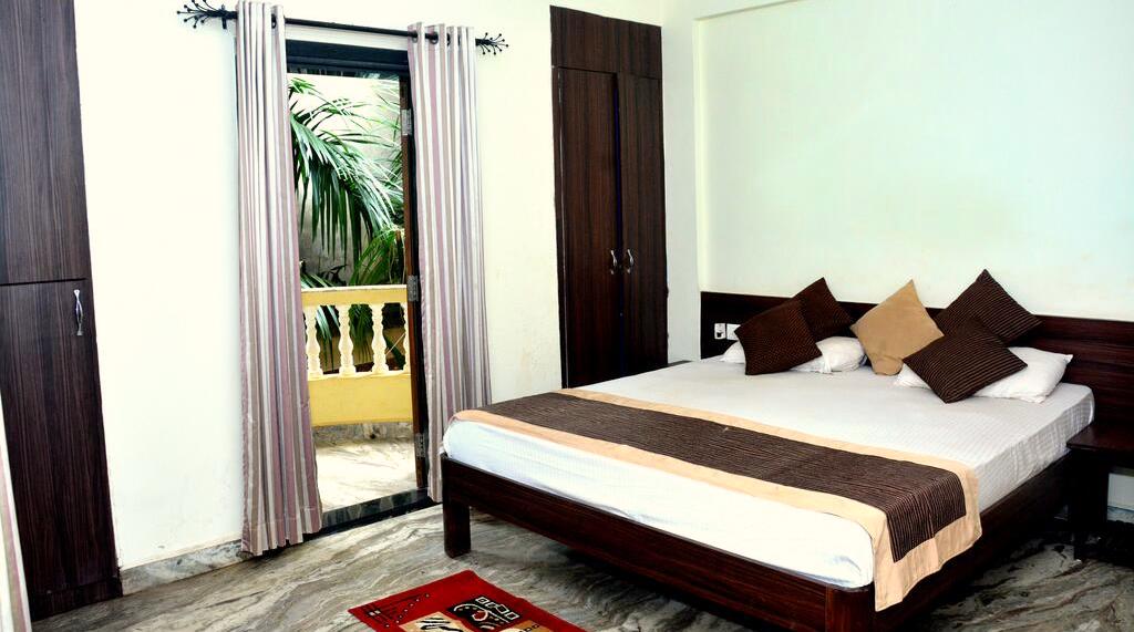 hotel termok renting a bike in goa
