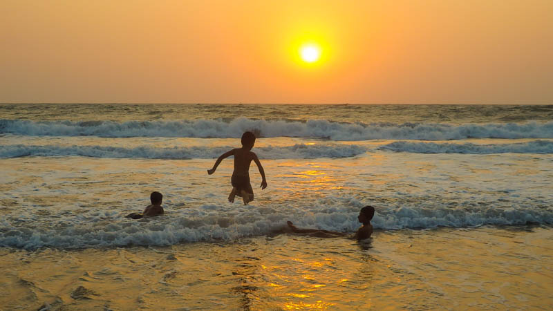 renting a bike in goa india-best-beaches-goa