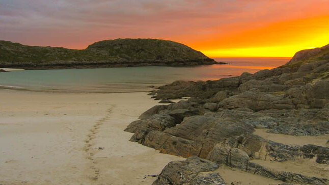 Achmelvich-beach-evening-Scotland-road-trip-FULL-North-Coast-500-Itinerary